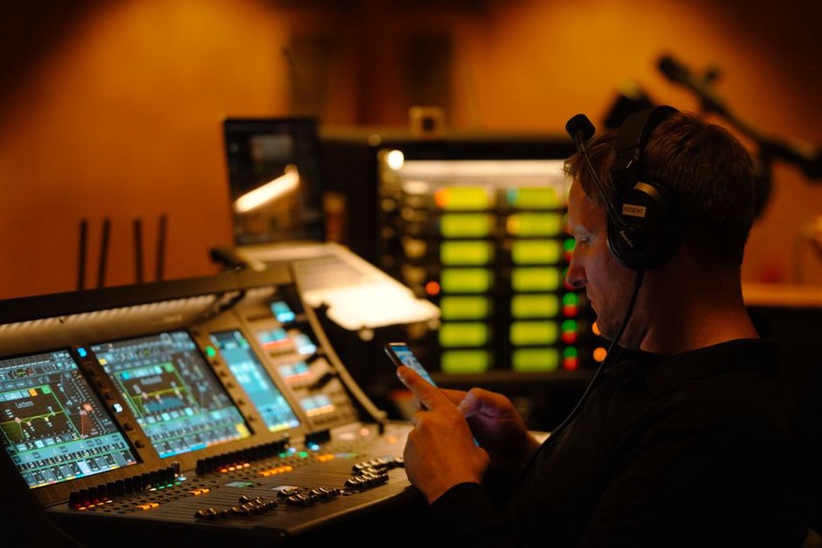Finnish thrash metal musicians recording in a studio