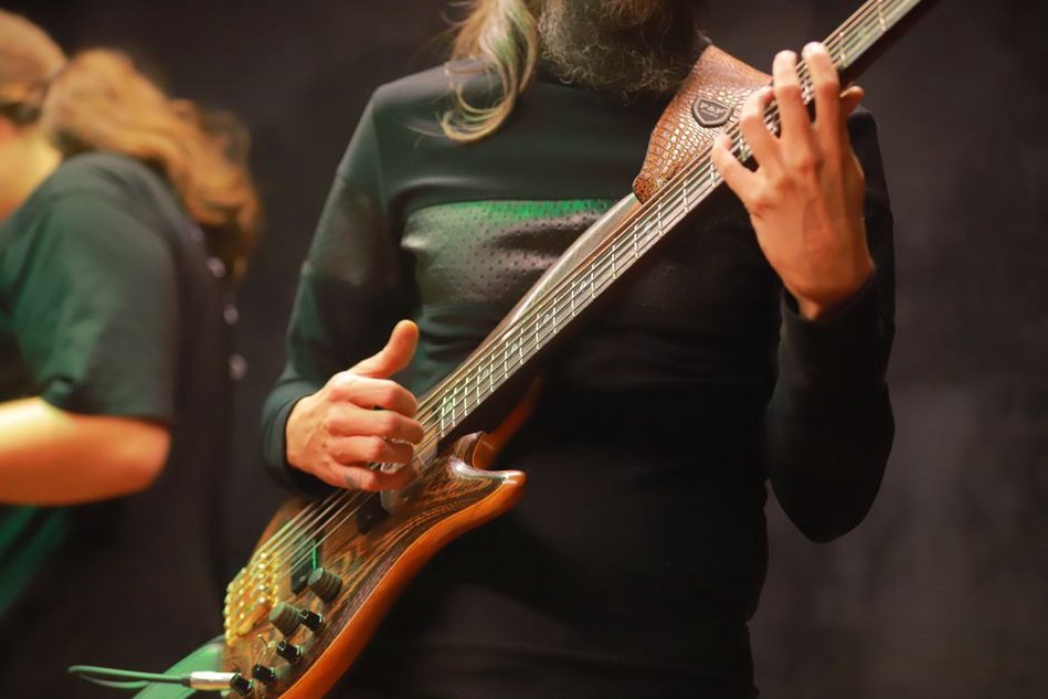 Read more about the article The Essential Role of Bassists in Finnish Thrash Metal