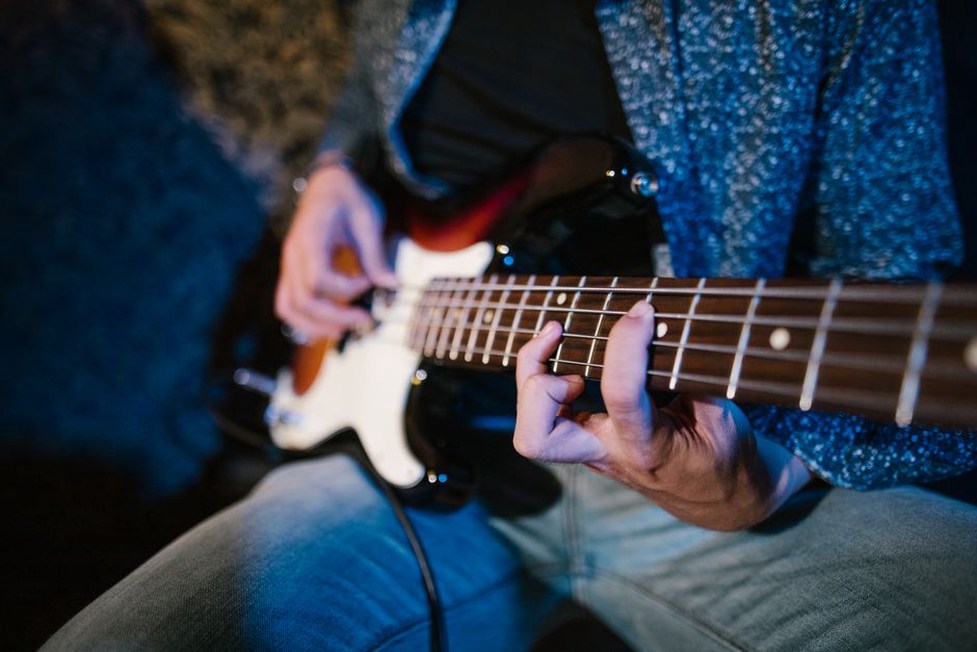 Read more about the article Hearing the Riff: Finnish Thrash Guitar Across Generations