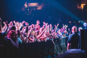 Read more about the article Finnish Thrash Rivalries: Shared Stages, Different Sounds