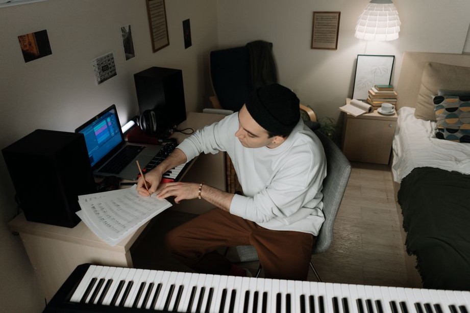 Read more about the article How to Open a Music Archive Article With What You Know