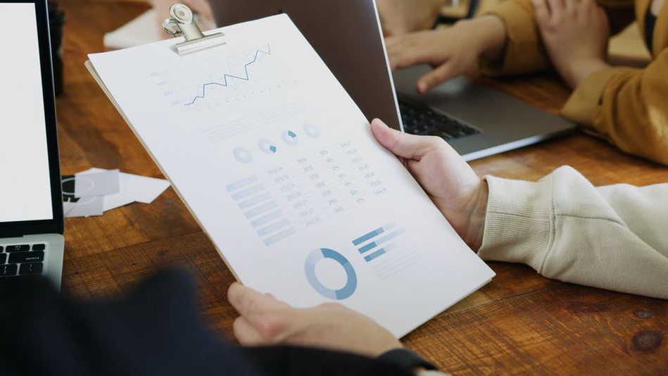 A team checks page results against its publication plan